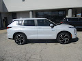 2023 Mitsubishi Outlander PHEV SE